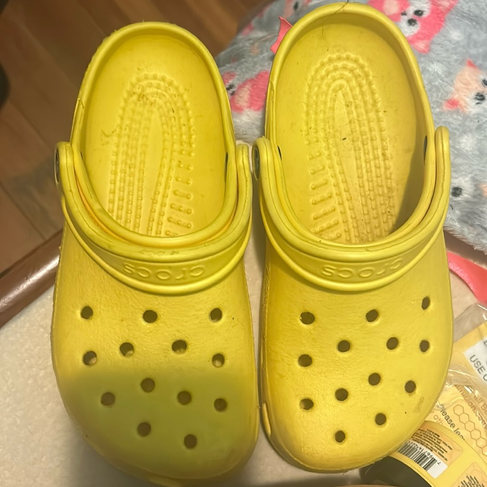 yellow crocs